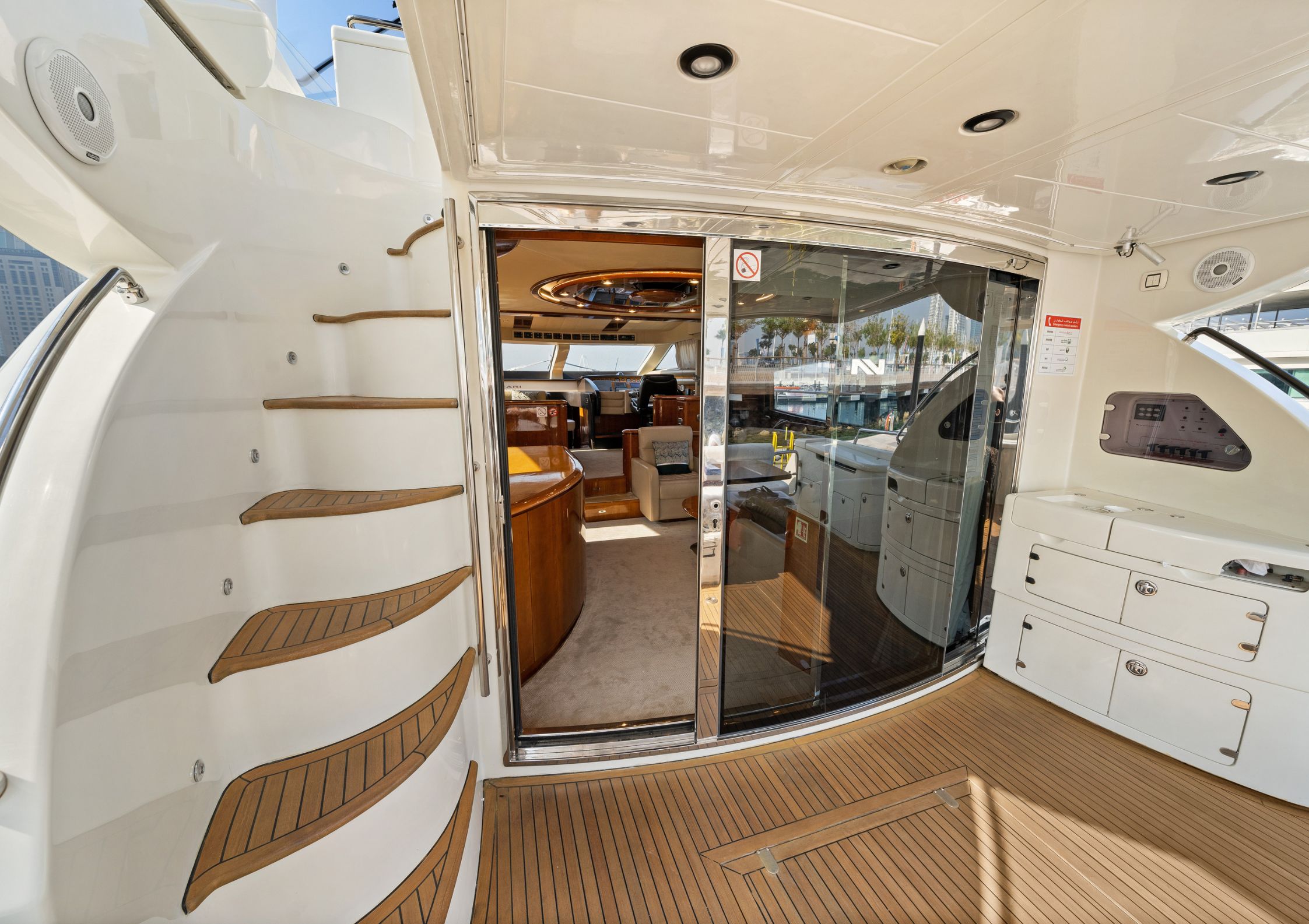 68ft yacht outside view
